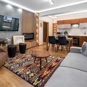 https://apartament-tatrzaski-jaszczurwka.zakopanehotels.org